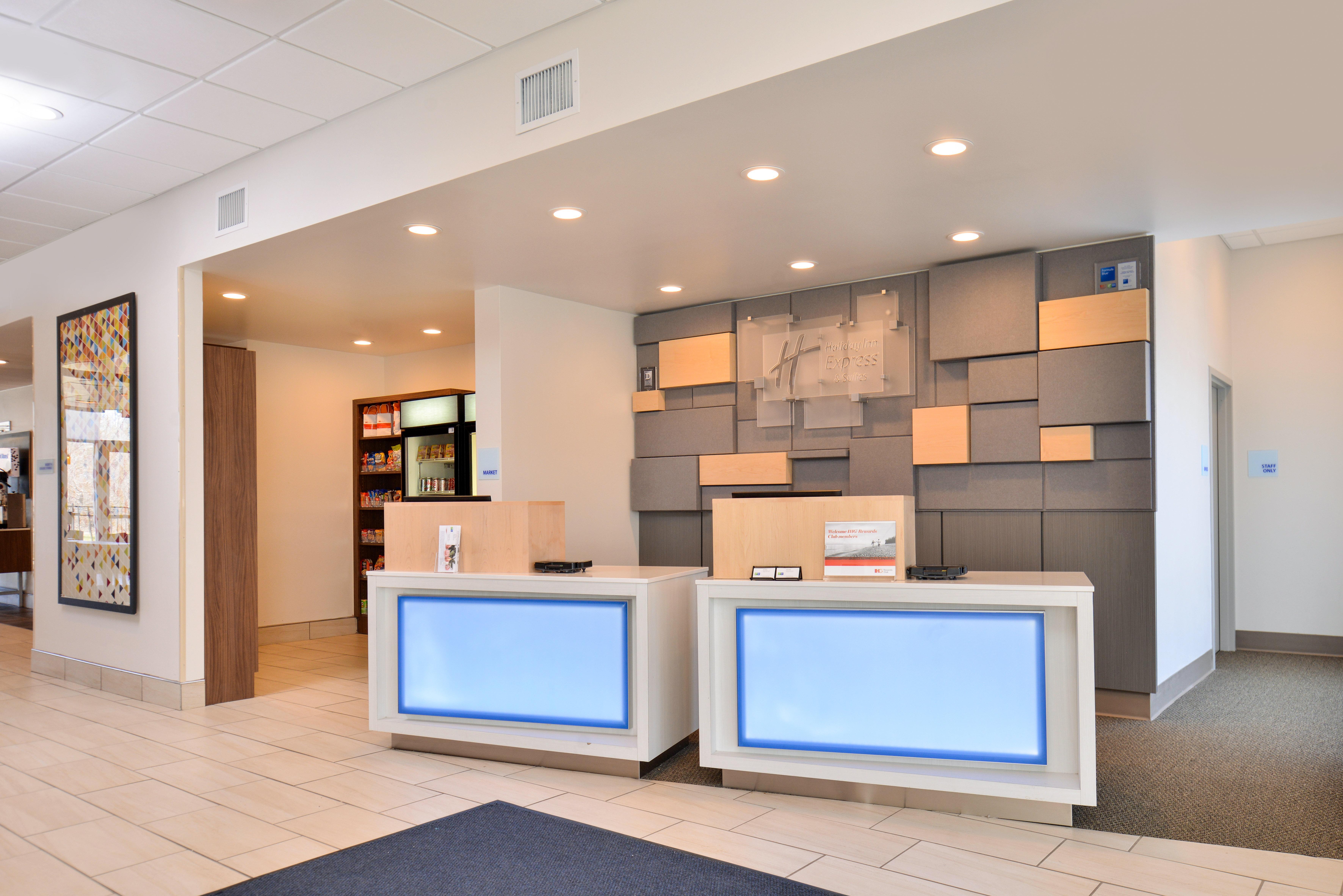 Holiday Inn Express & Suites - Southgate - Detroit Area, An Ihg Hotel Buitenkant foto