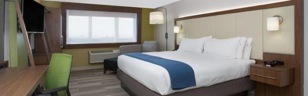 Holiday Inn Express & Suites - Southgate - Detroit Area, An Ihg Hotel Buitenkant foto